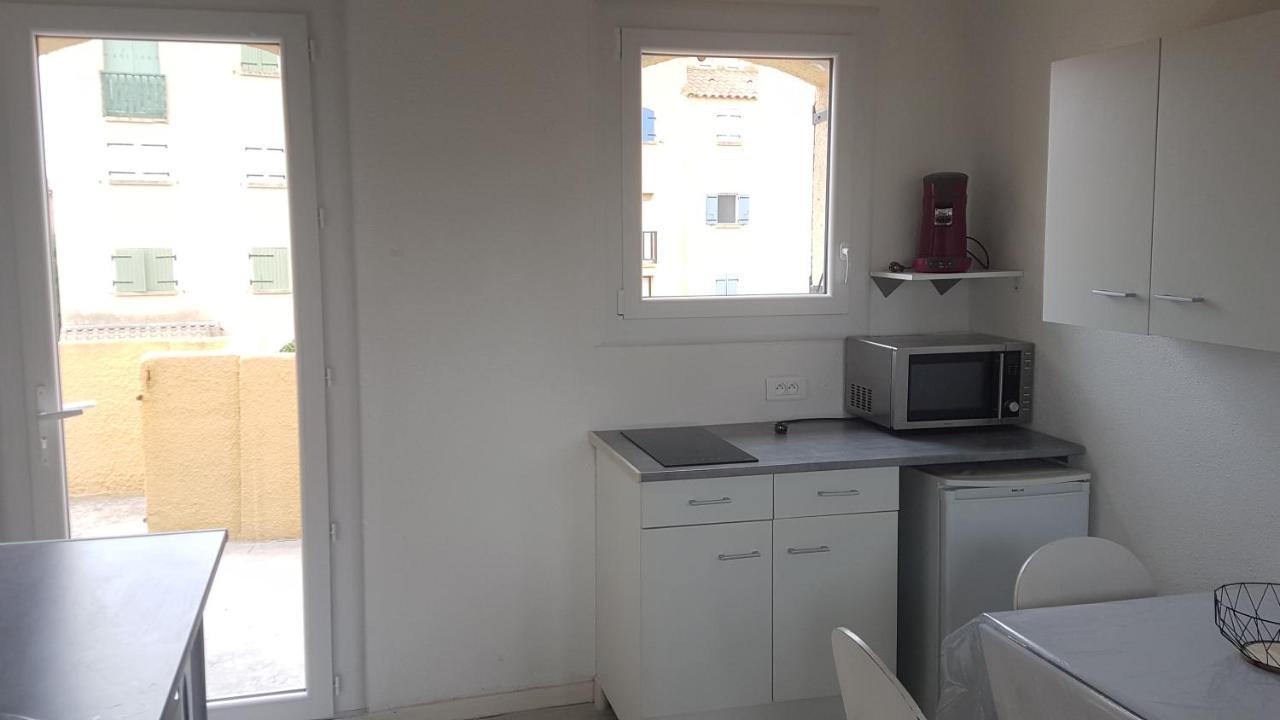 Appartement T2 Avec Cabine A St Pierre La Mer Fleury  Buitenkant foto
