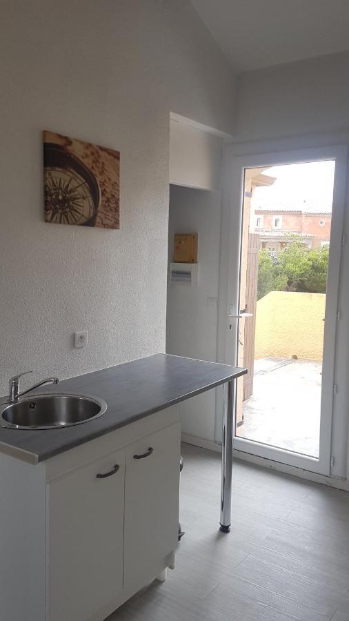 Appartement T2 Avec Cabine A St Pierre La Mer Fleury  Buitenkant foto